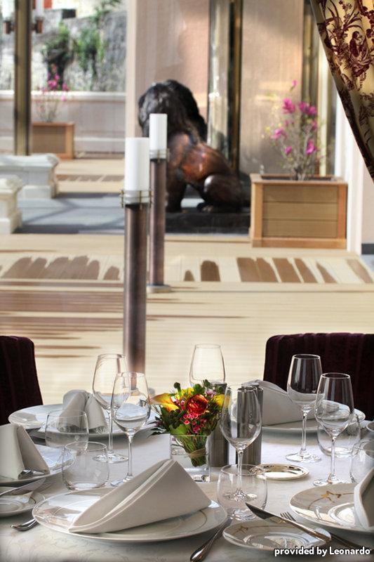 Hotel Princesse Flore ロワイヤ レストラン 写真